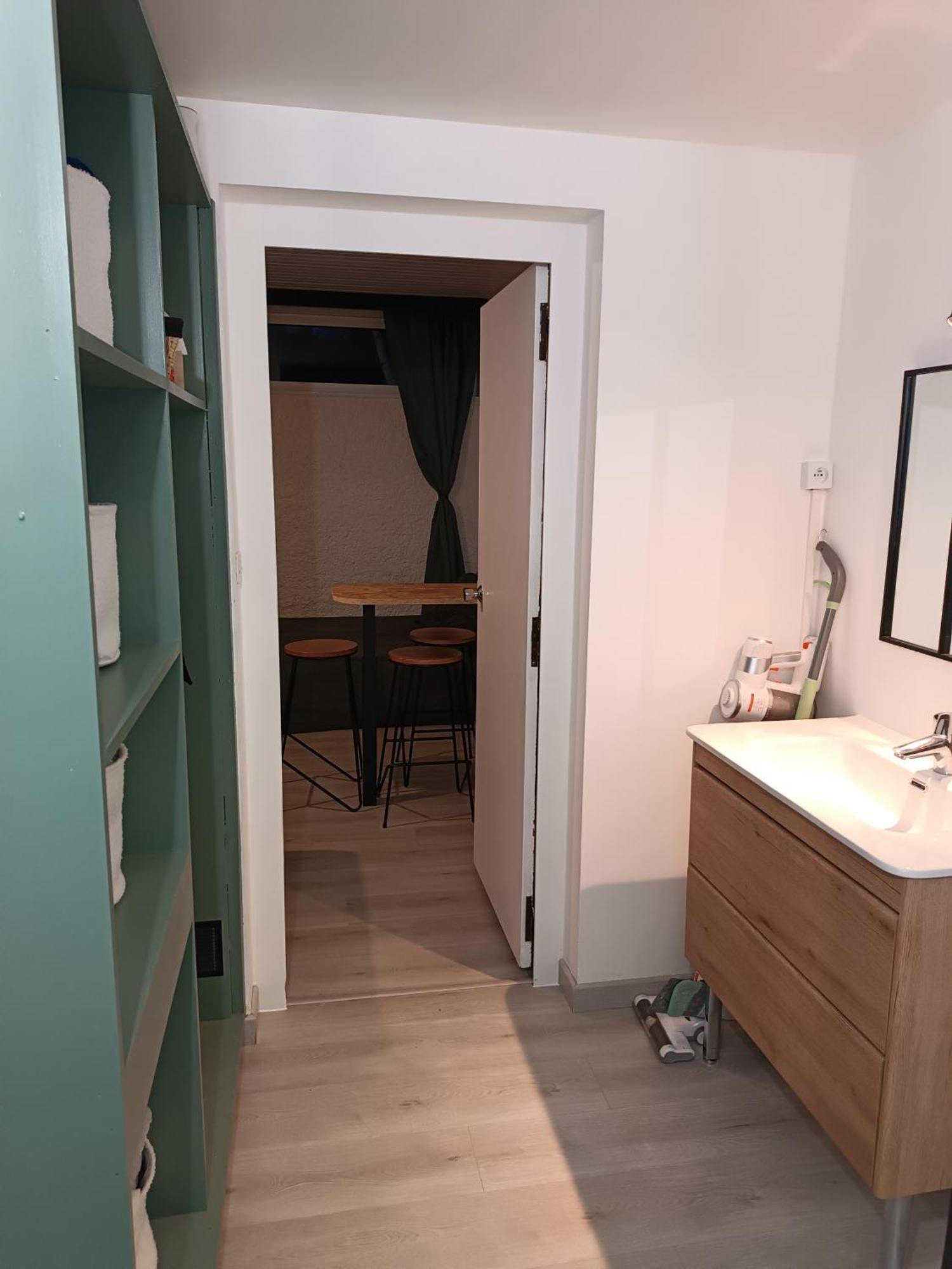 Le Bon Sejour, Studio A 2 Pas Du Futuroscope Chasseneuil-du-Poitou Kamer foto